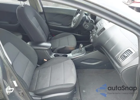 2015 Kia Forte Lx z USA, uszkodzony, nr VIN KNAFX4A62F5362405